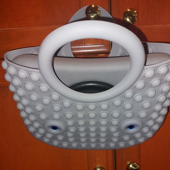 NEW GRAY BUBBLE-POP BAG - Picture 5 of 12
